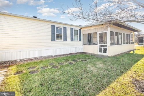 86 Vasilios Dr, Carlisle PA  17015-9012 exterior