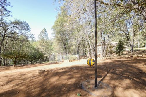 14812 Winding Creek Ct, Grass Valley CA  95949-7514 exterior