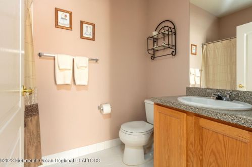 6 Springtide Rd, Lakewood NJ  08701-7510 exterior