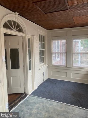 3008 Kearsarge Rd, Camden, NJ 08104-2827