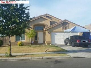 2271 Buenaventura St, Pond, CA 93280-2684