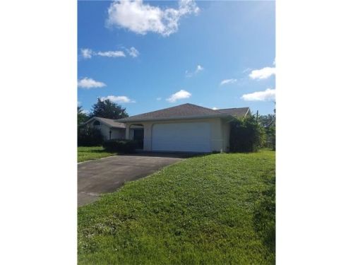867 Blossom Dr, Sebastian, FL 32958-5105