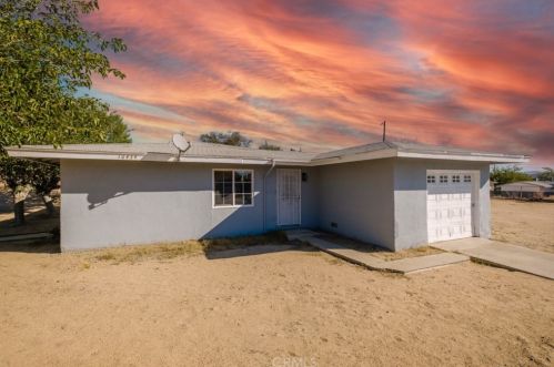 16434 Yucca Ave, Victorville CA  92395-3533 exterior
