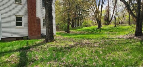 30 Leland Dr, Manchester, CT 06040-6910