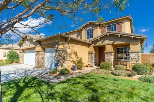 8805 Avoca Ct, Lancaster, CA 93536-7738