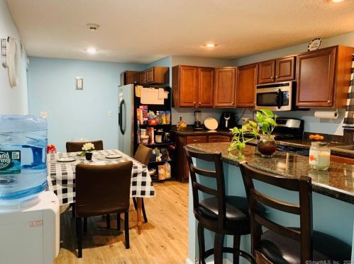 687 Bound Line Rd, Waterbury CT  06716-1542 exterior