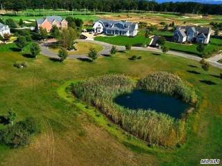 2465 Laurel Trl, Laurel, NY 11948-1340