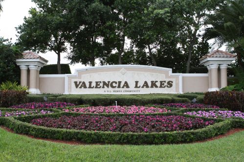 7546 Sagunto St, Boynton Beach, FL 33437-4050