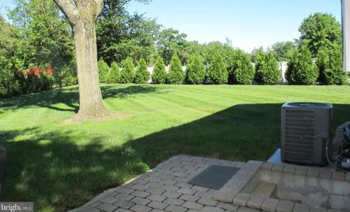 2055 Andover Ct, Riverton, NJ 08077-3501