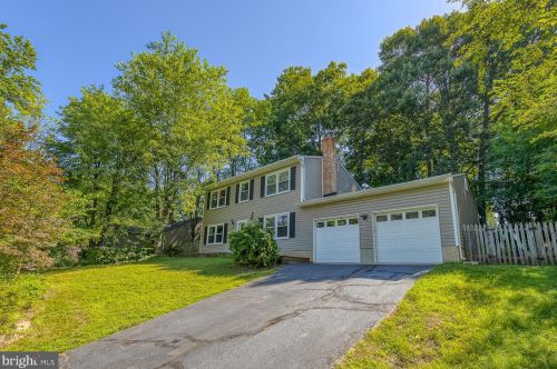 12 Rosewood St, Fredericksburg, VA 22405-1426
