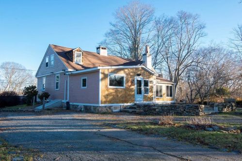 657 Colonel Ledyard Hwy, Gales Ferry, CT 06339-1507