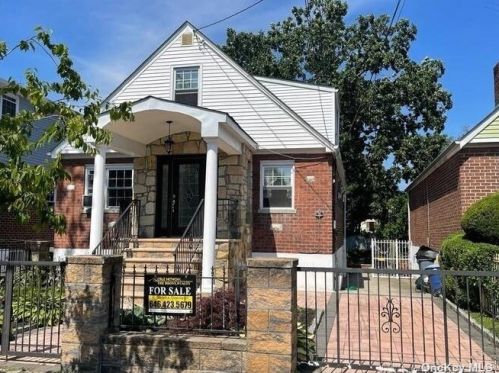 936 Brinsmade Ave, Bronx, NY 10465-1904