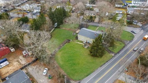 3 Hunter Ave, Miller Place NY  11764-2715 exterior