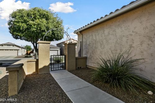 26149 Runion Dr, Buckeye AZ  85396-6908 exterior