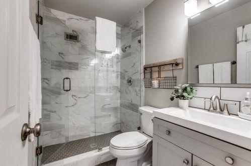 1001 Meadow View Cir, Richardson TX  75080-2932 exterior