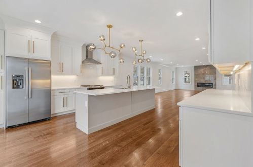 23 Evergreen Rd, Natick MA 01760-1631 exterior