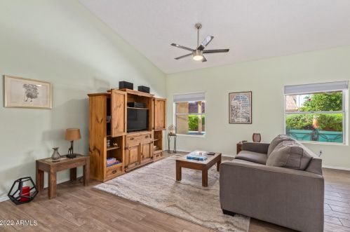 5808 Inglewood St, Mesa, AZ 85205-3521