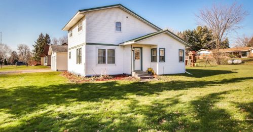 485 Davlin St, Gilman, WI 54433-9204