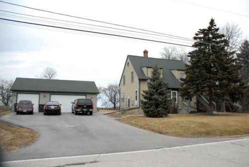 13418 7 1/2 Mile Rd, Caledonia, WI 53108-9530