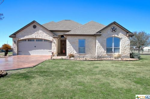 5870 Huber Rd, Seguin, TX 78155-1835