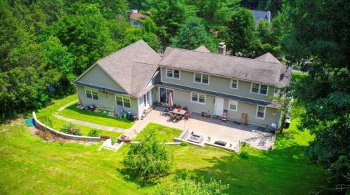 21 Mount Hope Rd, Mahopac NY  10541-1642 exterior