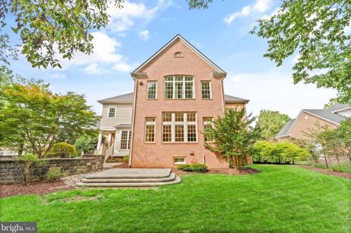 43530 Butler Pl, Leesburg VA 20176-7428 exterior