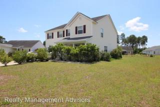 4 Woodside Dr, Bluffton SC  29910-8009 exterior