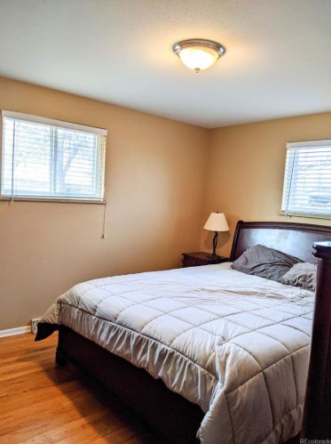 381 Scranton St, Denver CO 80011-8422 exterior