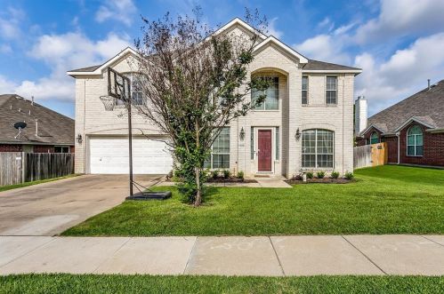 7905 Stansfield Dr, Fort Worth, TX 76137-5389