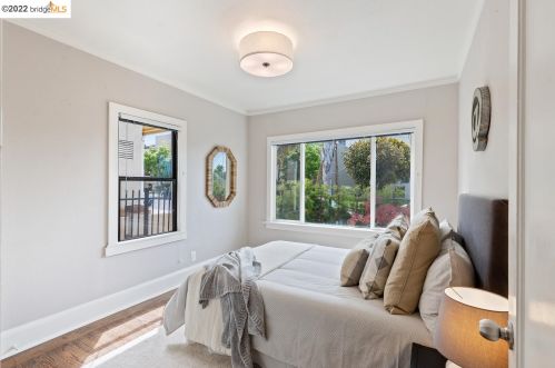 1515 Derby St, Berkeley CA  94703-1816 exterior