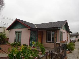 31 Buena Vista St, Salinas, CA 93901-1617
