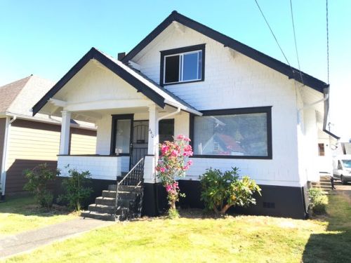 440 Eklund Ave, Hoquiam, WA 98550-1810