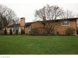 616 Ridgeleigh Dr, New Franklin, OH 44657-1456