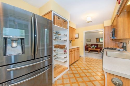 66 Ravine Ave, Nutley NJ  07110-2934 exterior