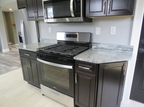 4607 Clubvue Dr, Pittsburgh PA  15236-4803 exterior