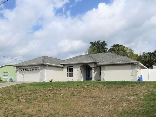 11201 Auburndale St, Brooksville, FL 34609-2720