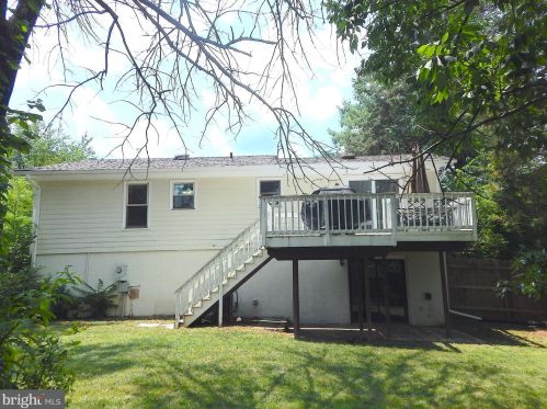10505 Meadowview Dr, Fredericksburg VA  22408-2662 exterior