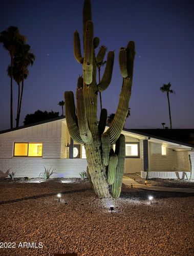 2019 Fountain St, Mesa, AZ 85213-5214