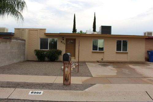 6930 Golf Links Cir, Tucson, AZ 85730-1066