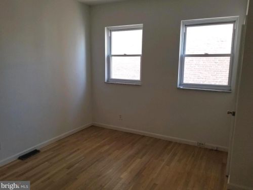2105 16th St, Philadelphia PA  19121-0016 exterior