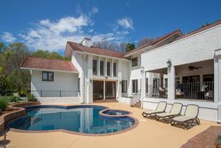 708 Staunton Dr, Greensboro, NC 27410-6005