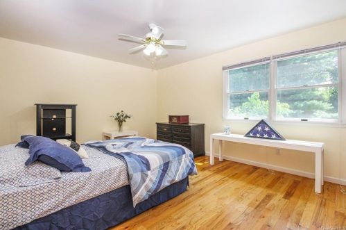 138 Woodside Ave, White Plains NY  10604-2040 exterior