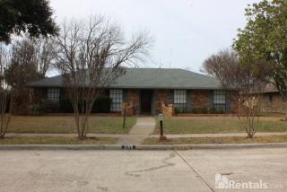 2105 Newcastle Cir, Plano TX  75075-3324 exterior
