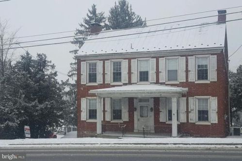 108 Centre Ave, Dauberville, PA 19533-8865
