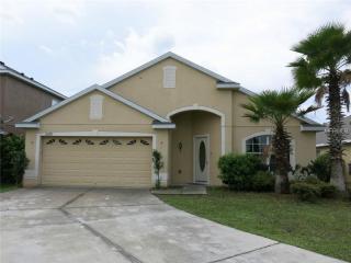 2678 Holly Pine Cir, Orlando, FL 32820-2282