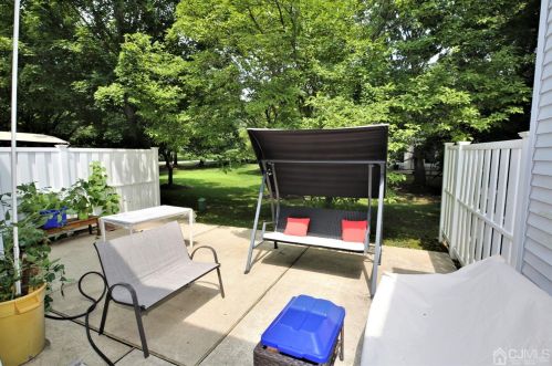 101 Van Liew Ct, East Brunswick NJ  08816-5695 exterior