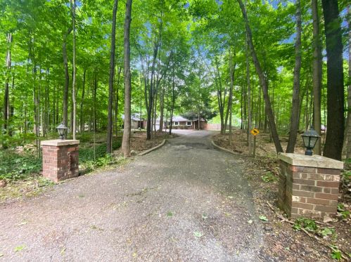 3006 Silhavy Rd, Valpo, IN 46383-2264