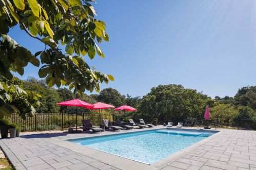 630 Sea Dr, Southold, NY 11971-3603
