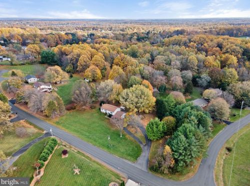 16309 Poplar Hill Rd, Haymarket VA  20169-2101 exterior