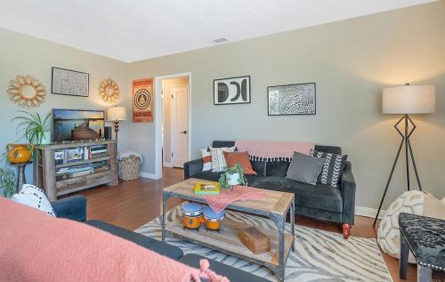 6025 Kelton Ave, La Mesa CA  91942-2728 exterior